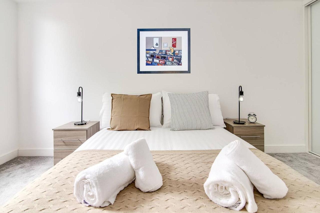 Luxe Modern Apartment By Your Perfect Stay Short Lets Birmingham Buitenkant foto