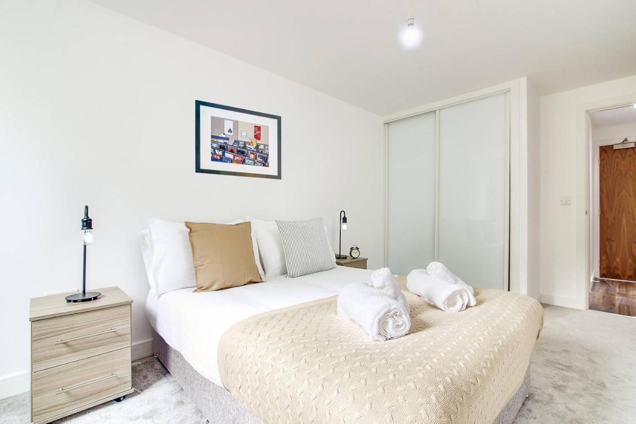 Luxe Modern Apartment By Your Perfect Stay Short Lets Birmingham Buitenkant foto
